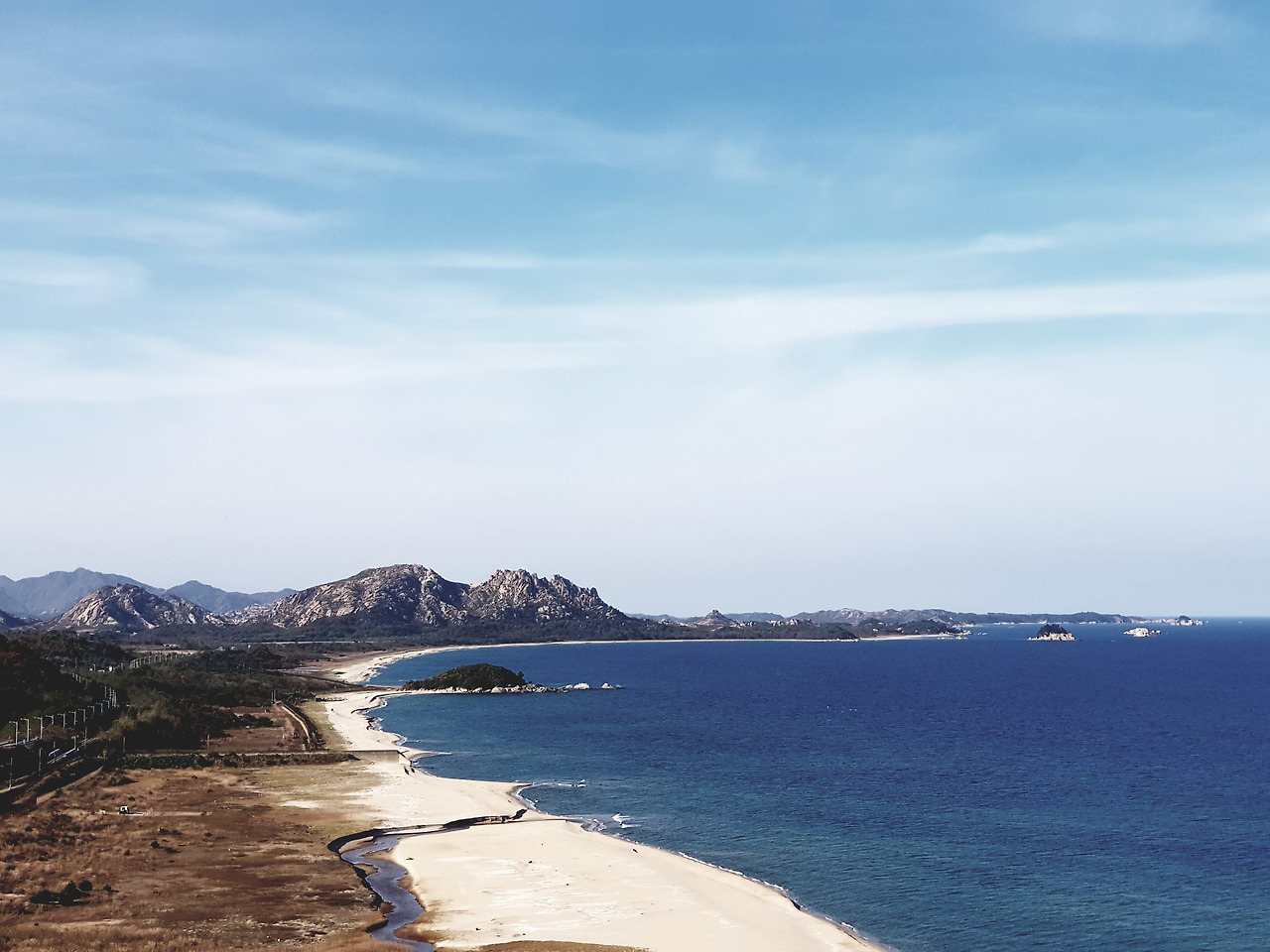 통일전망대에서 본 북한.jpg