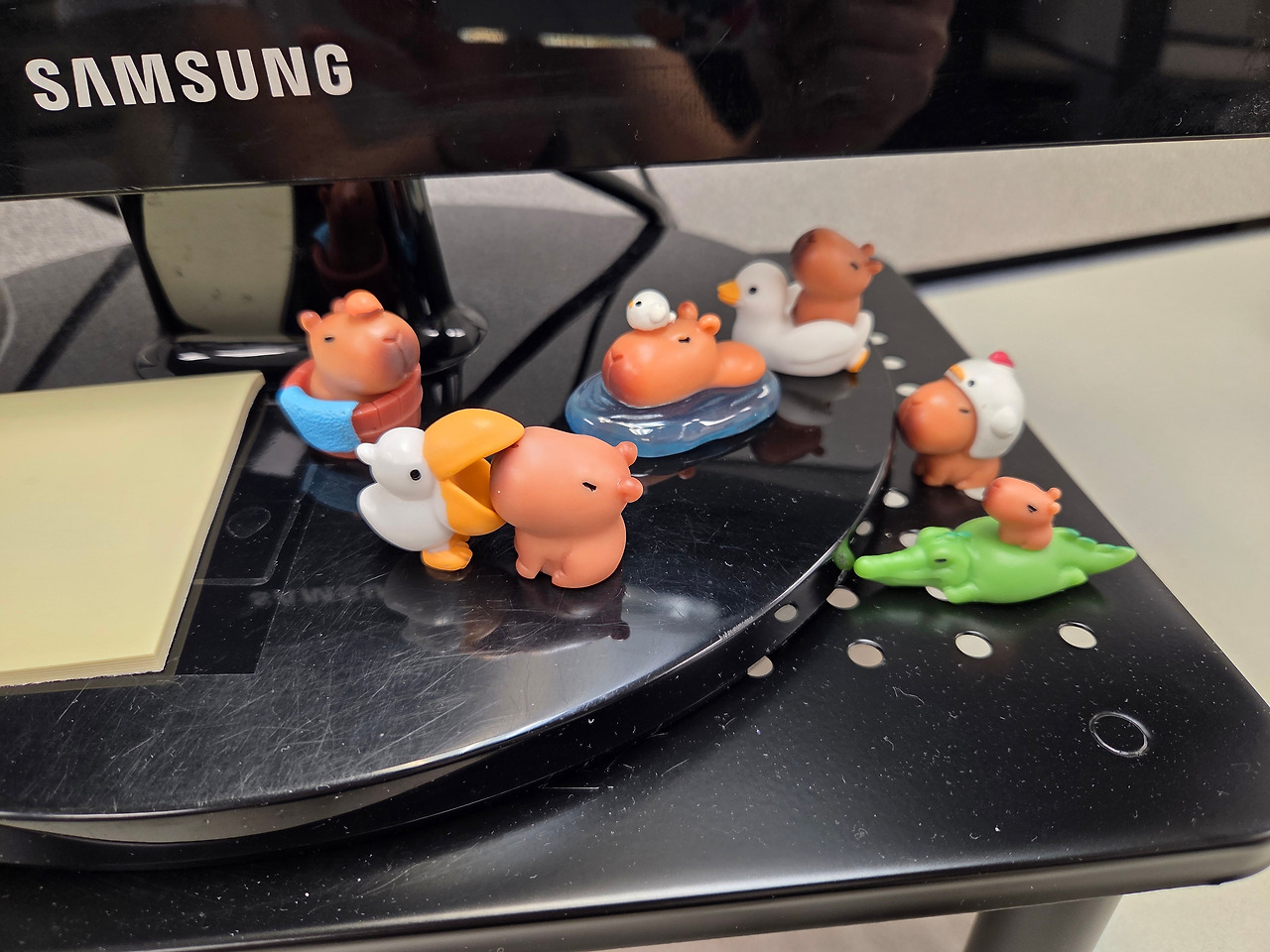 카피바라 피규어.jpg