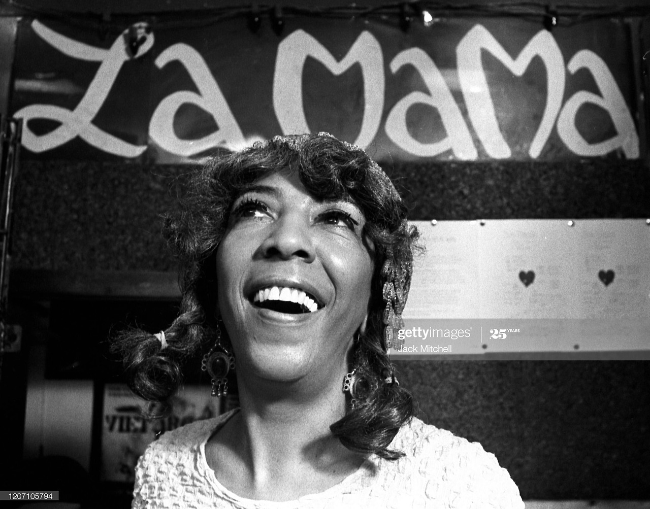 엘렌 스튜어트.jpg