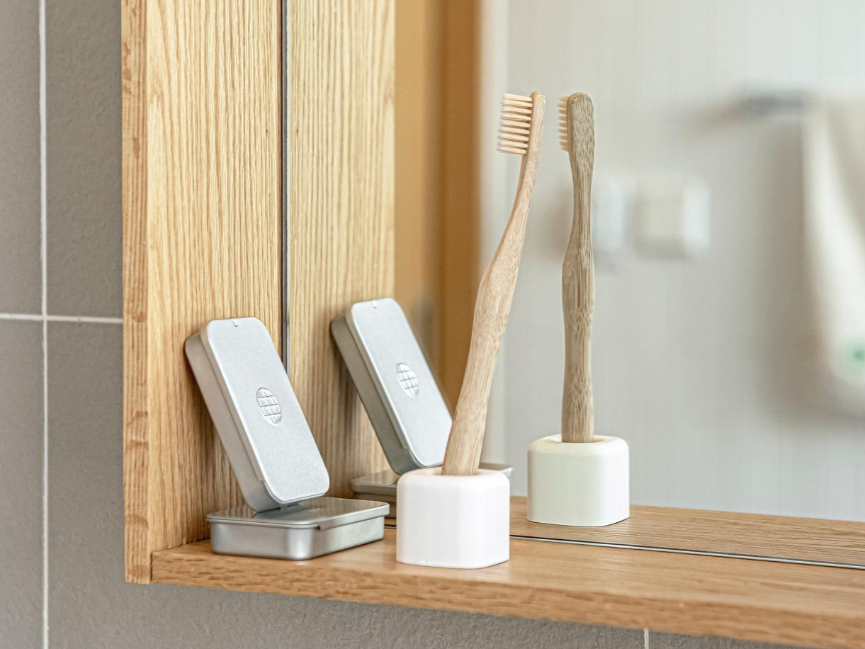 지구샵 대나무칫솔 고체치약.jpg