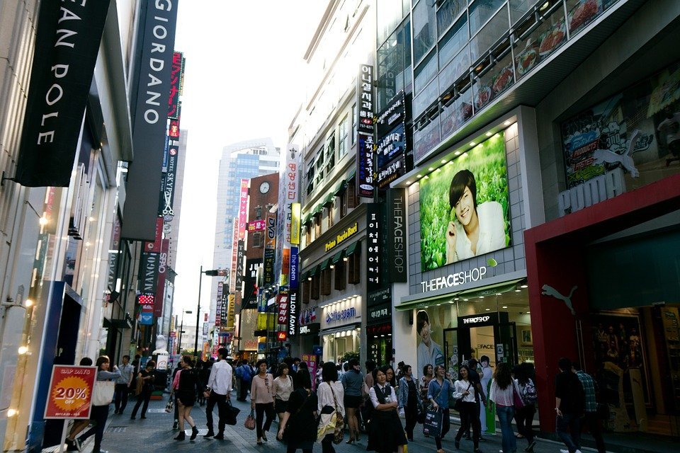 myeongdong-326136_960_720.jpg