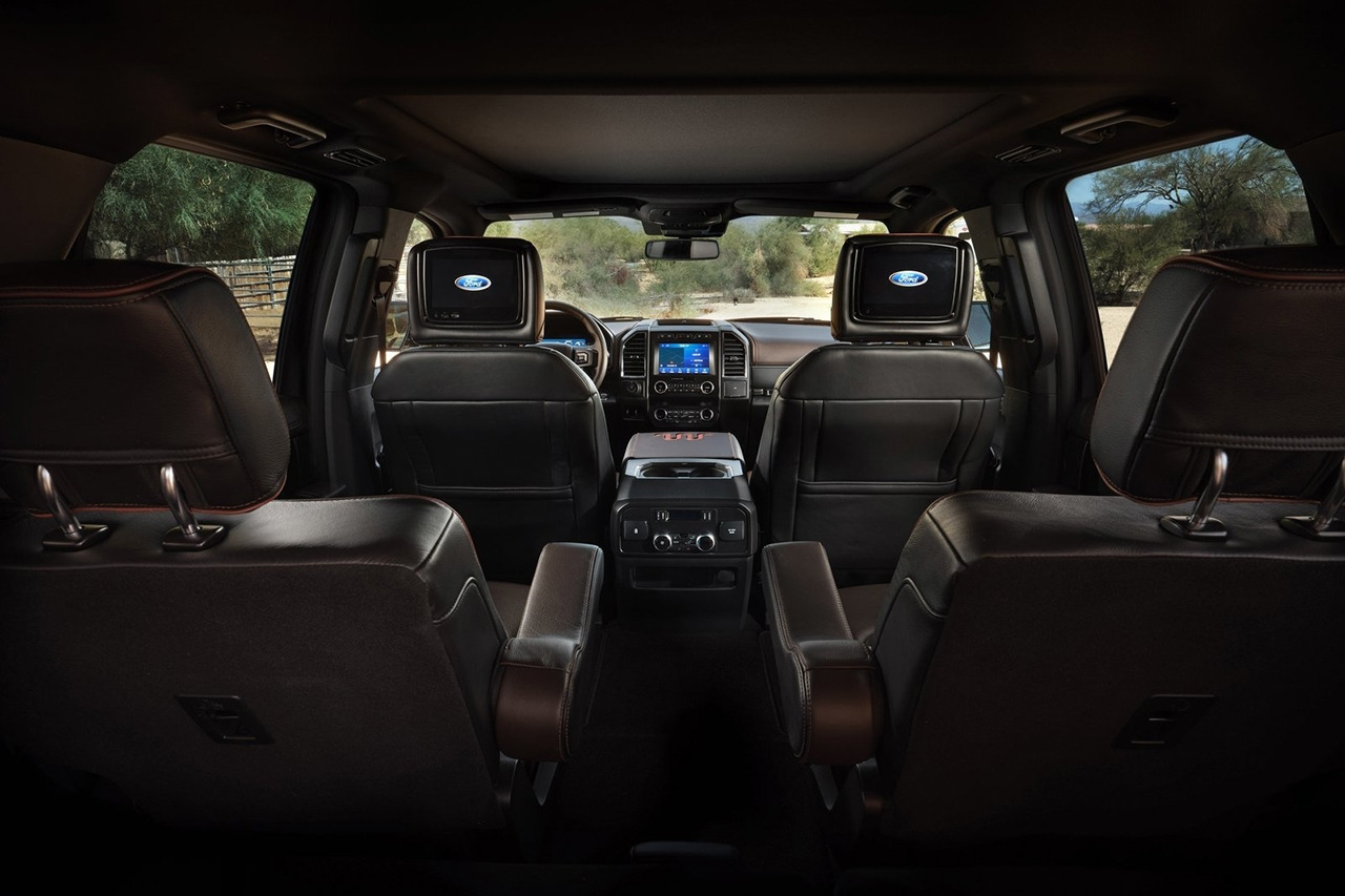 Ford-Expedition-2020-1600-11.jpg