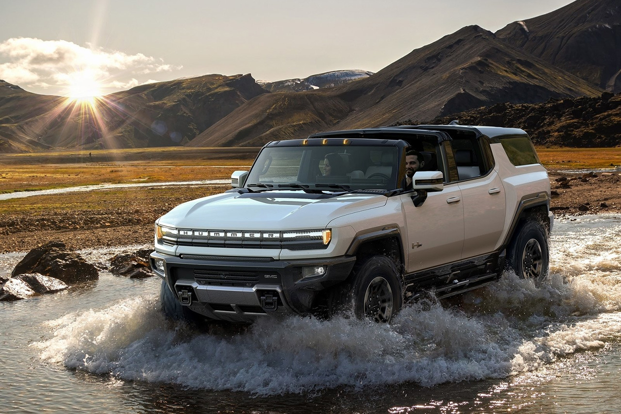 GMC-Hummer_EV_SUV-2024-1600-0a.jpg