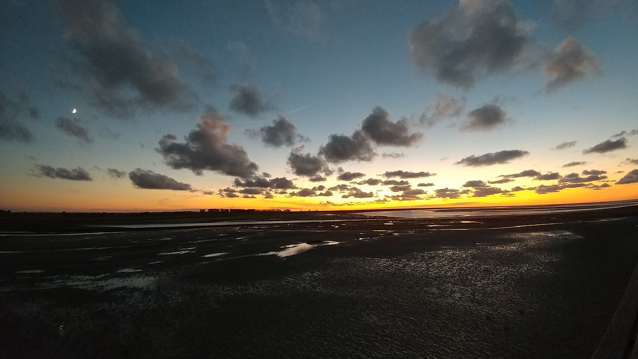 20.. 20180914_205020.jpg