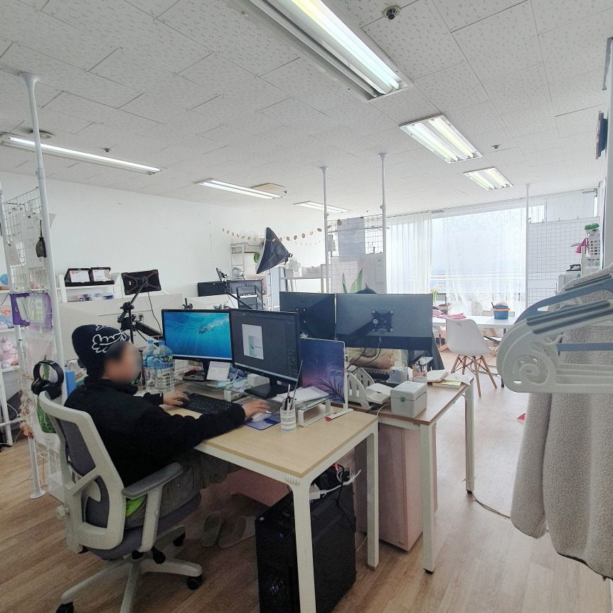 사무실_210323_업무공간.jpg
