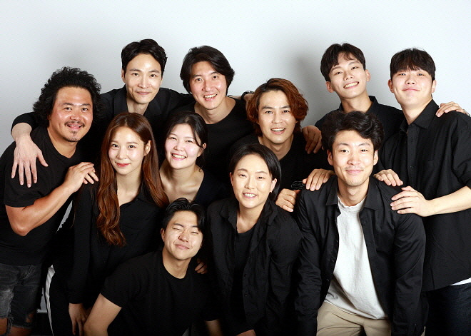 극단 혈우_단체사진.jpg