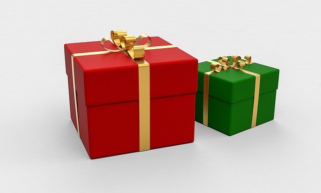 presents-g104a89fe3_640.jpg