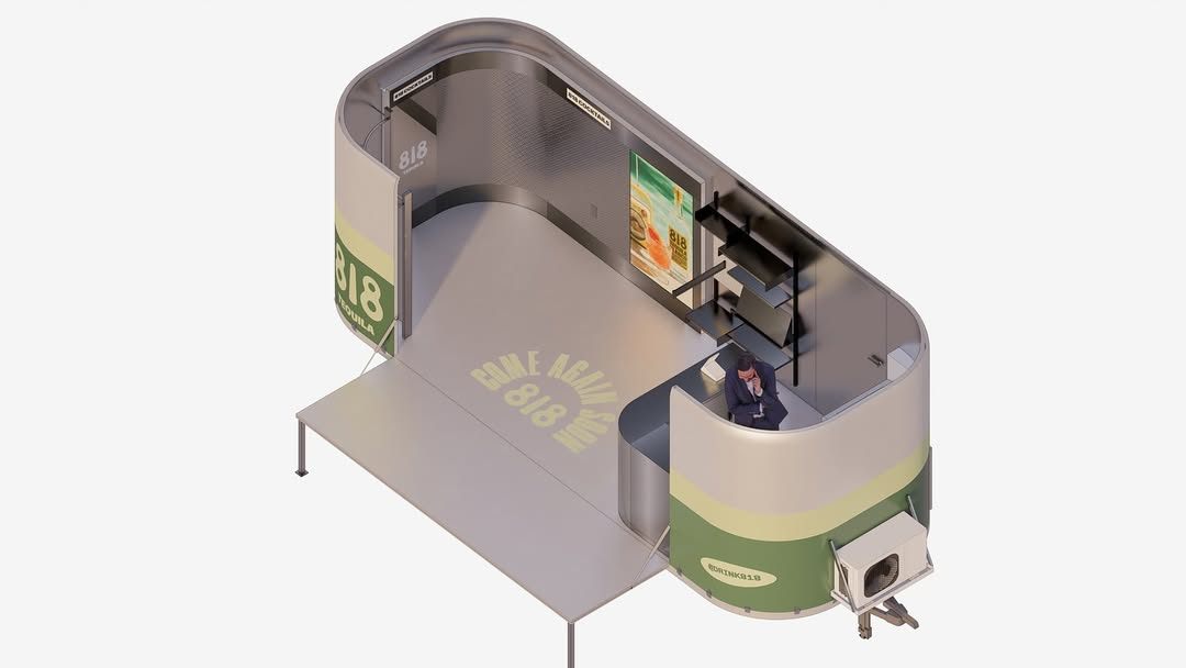 켄달 제너의 브랜드로 유명한 818테킬라(@drink818 )의 모빌리티를 작업했습니다. 얼마 전 포트빌리지 행사를 성공적으로 개최하며 부산에 활기를 더해주시는 푸드트래블의 기프트럭(@giftluck_official )과 함께했어요.곡선형, 풀 스테인리스, 이동형 모빌리티라는 조건과 더불어 행사 기일 내 작업을 마치기 위해 3D 모델링을 부분마다 꼼꼼히 진행해 공장에서 제작하고 조립.jpg