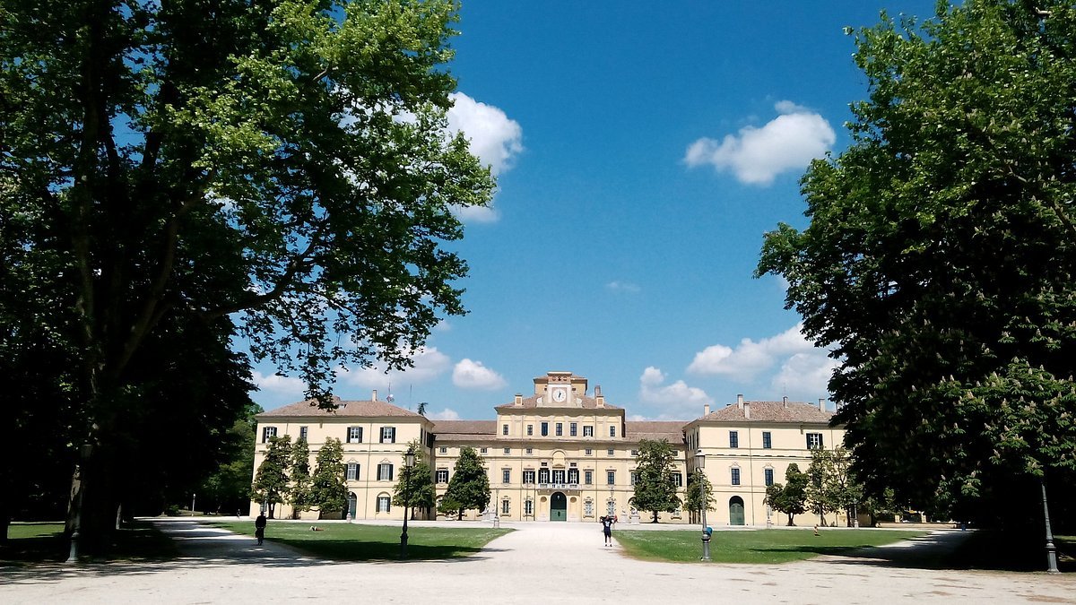 parco ducale.jpg
