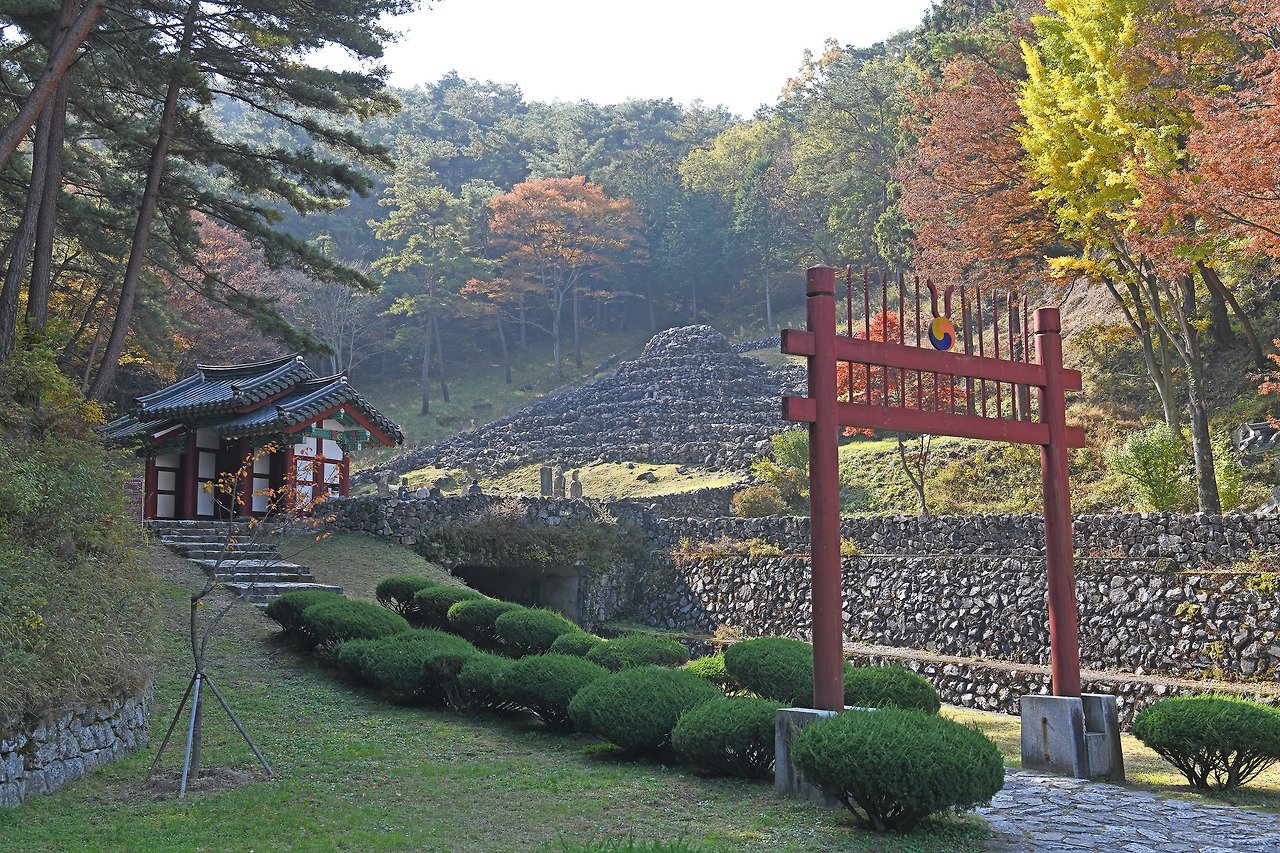 주변관광지_전 구형왕릉1.jpg