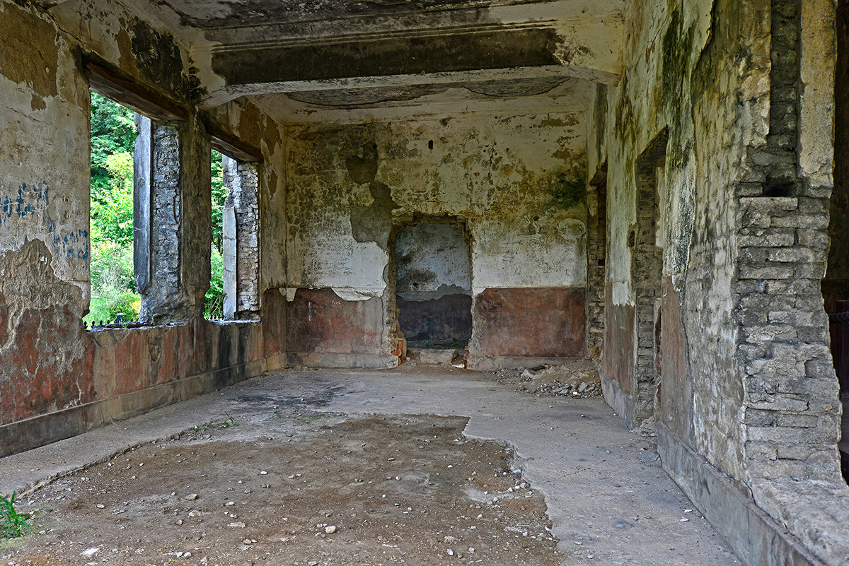 노동당사 1층은 각방 구조로 이뤄졌다_정철훈 촬영.jpg