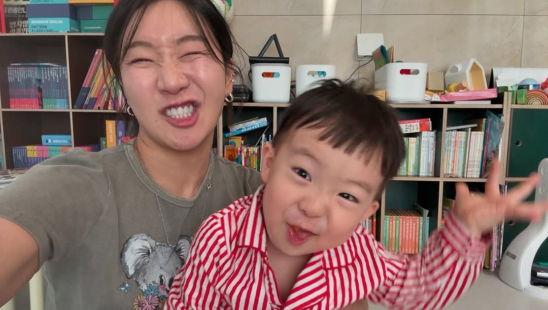 평생 잊지 못할 메리크리스마스 태하야 다음엔 더 신나게 놀아보자! 트리 이모는 태하 덕분에 10년치 행복 얻어간다 우리가 다시 만나는 그날까지 또 사랑 듬뿍 채워서 갈게! 함께 또 나누자요!  ��  오늘 태하 만나고 또 느꼈어 이모 앞으로도 선한 마음으로 잘 살아갈게! 사랑둥이야 고마워어!!!!.jpg