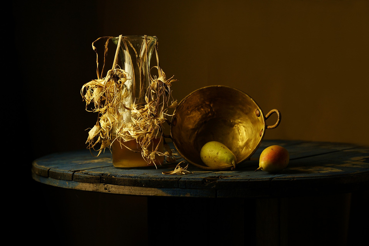 still-life-g7b2fcf7a1_1920.jpg