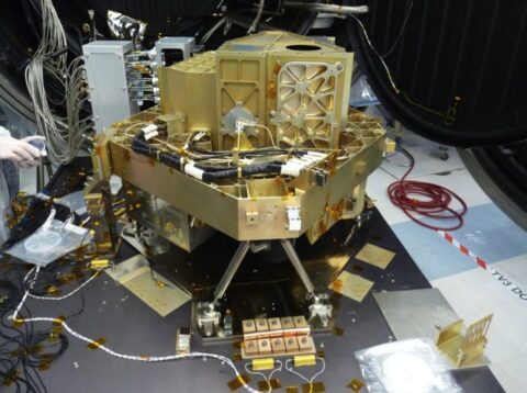 JWST_FGS_ETU_picture-480x358.jpg