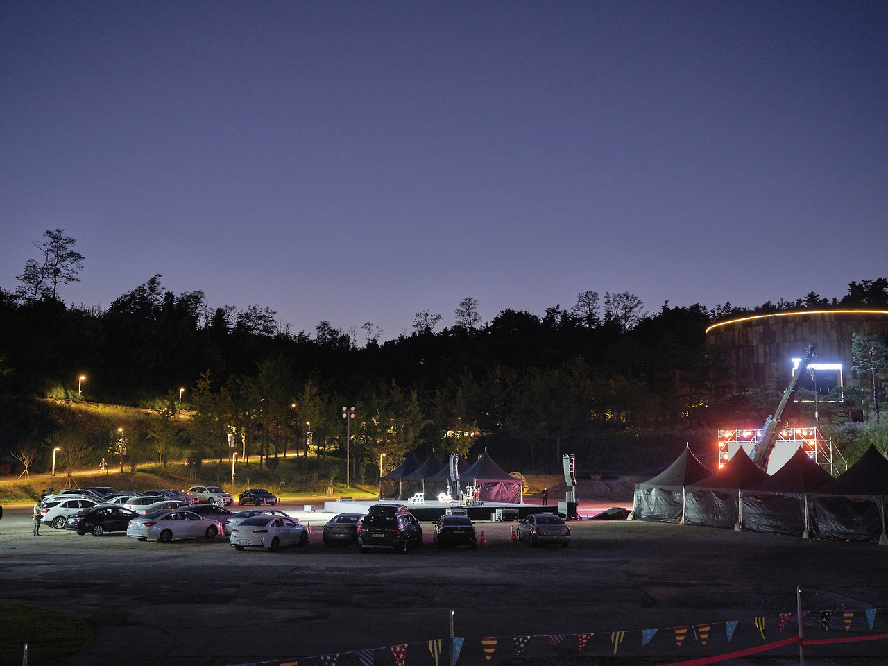 체어테이블체어_팀퍼니스트 (3).jpg