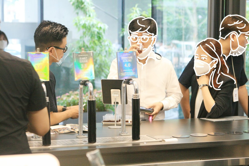 여의도 증권가 한복판에 수상한 콘텐츠 편집숍 더치랩