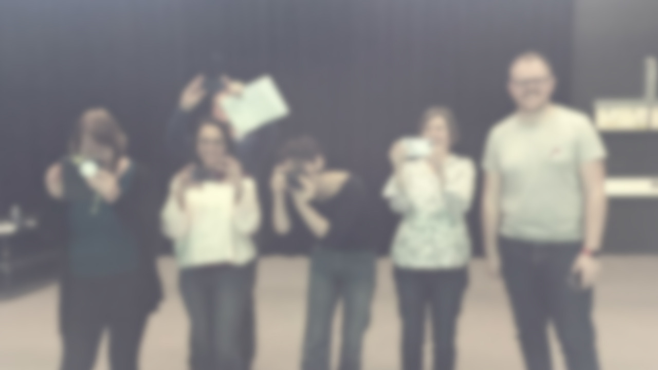 린다와 튜더들.jpg