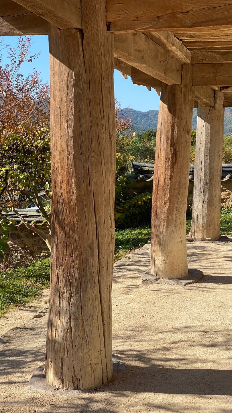 병산서원 만대루 기둥.jpg