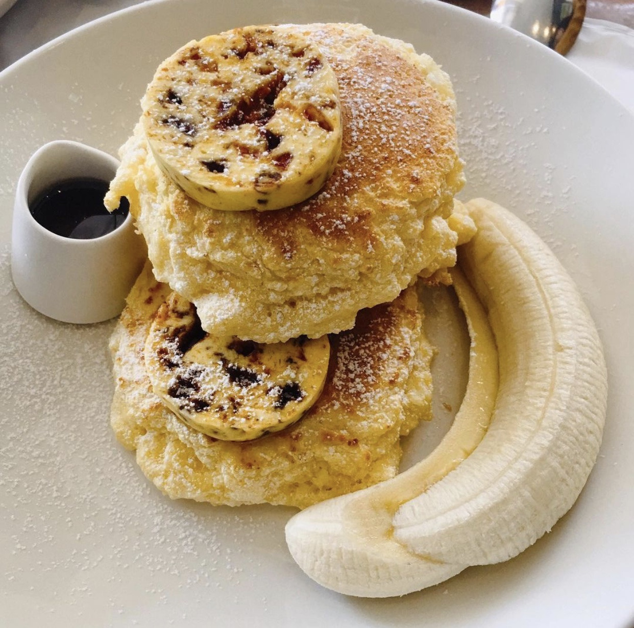 울퉁불퉁 리코타치즈 팬케이크