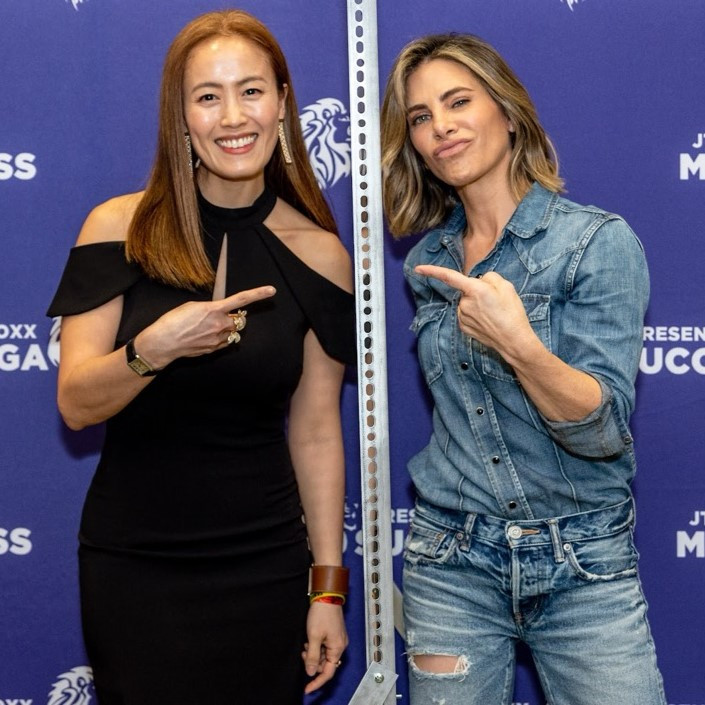 질리언 마이클스과 함꼐.jpg