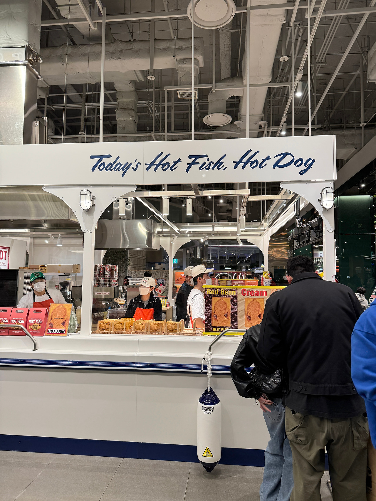 시몬스침대_더현대팝업 (2).jpg