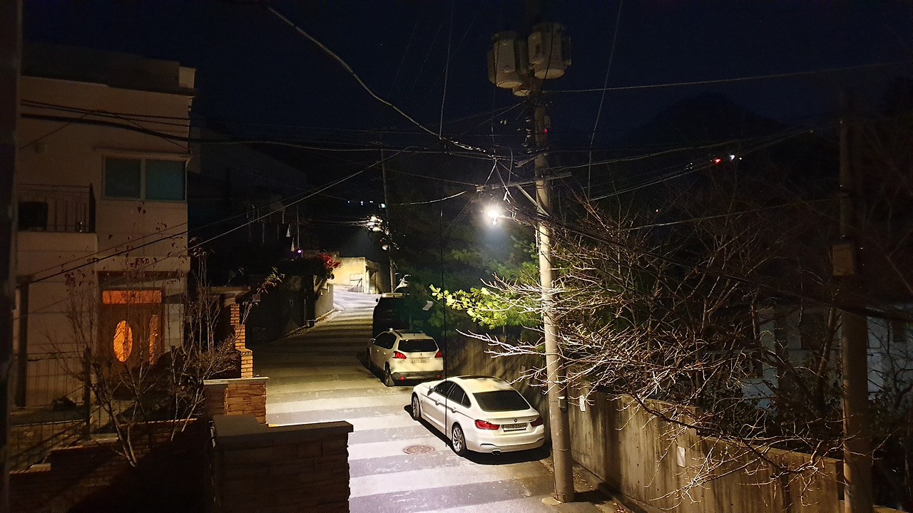 평창동의 가로등.jpg