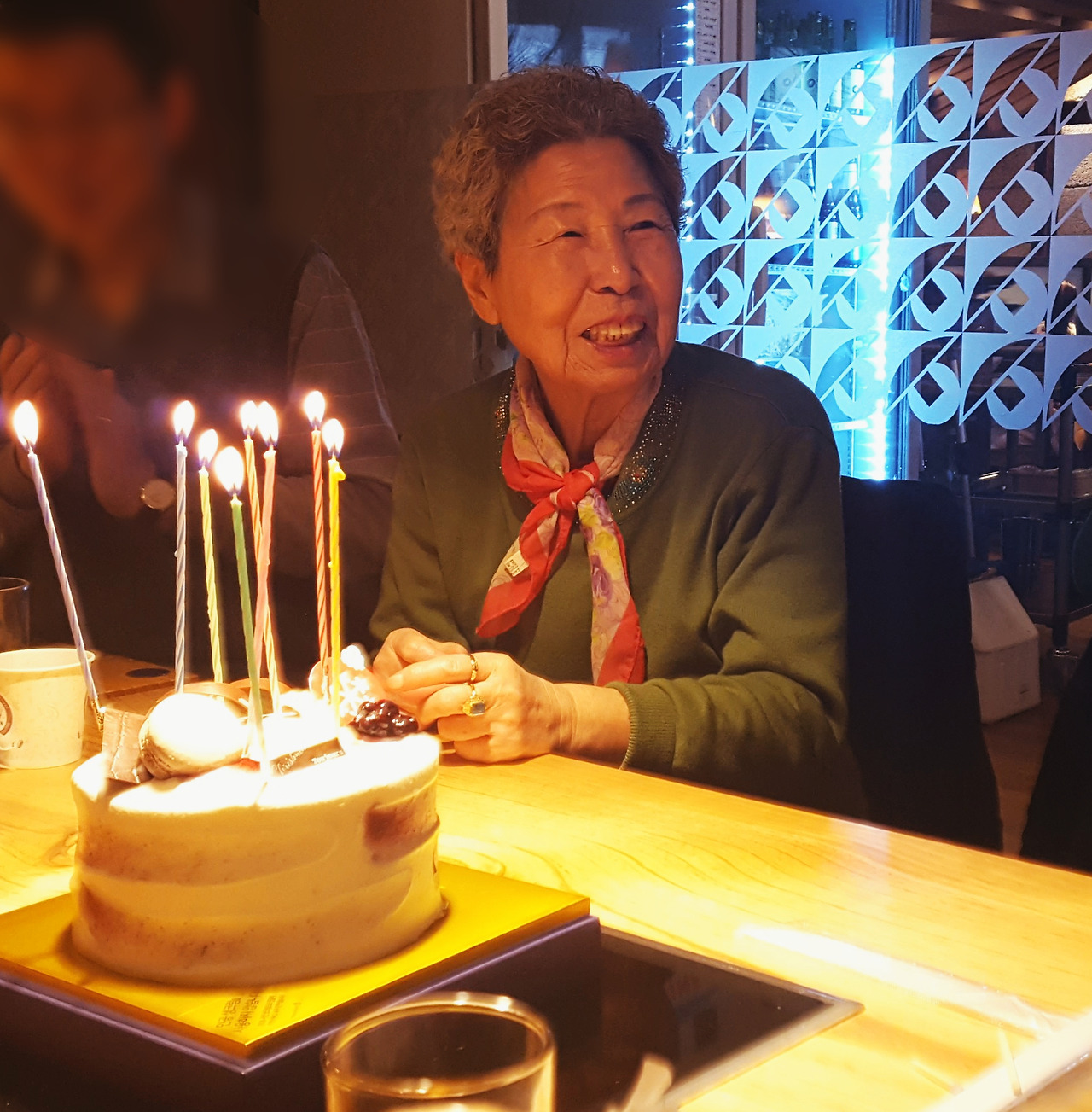 할머니 편집.jpg