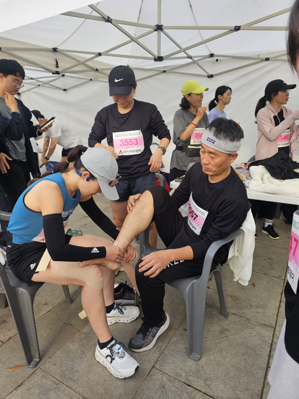 02 출발전 스트레칭과 테이핑 등 (1).jpg