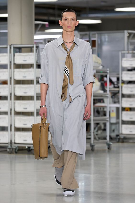 24 페미닌 오피스 루즈.jpg