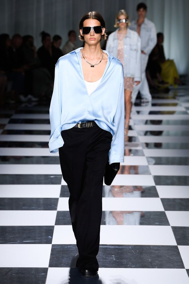 베르사체 24 페미닌 블라우스.jpg