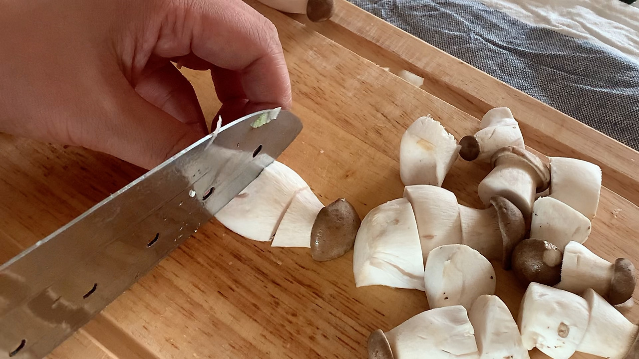 버섯썰기.jpg