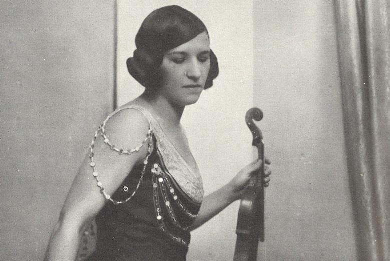 옐리 다라니.jpg