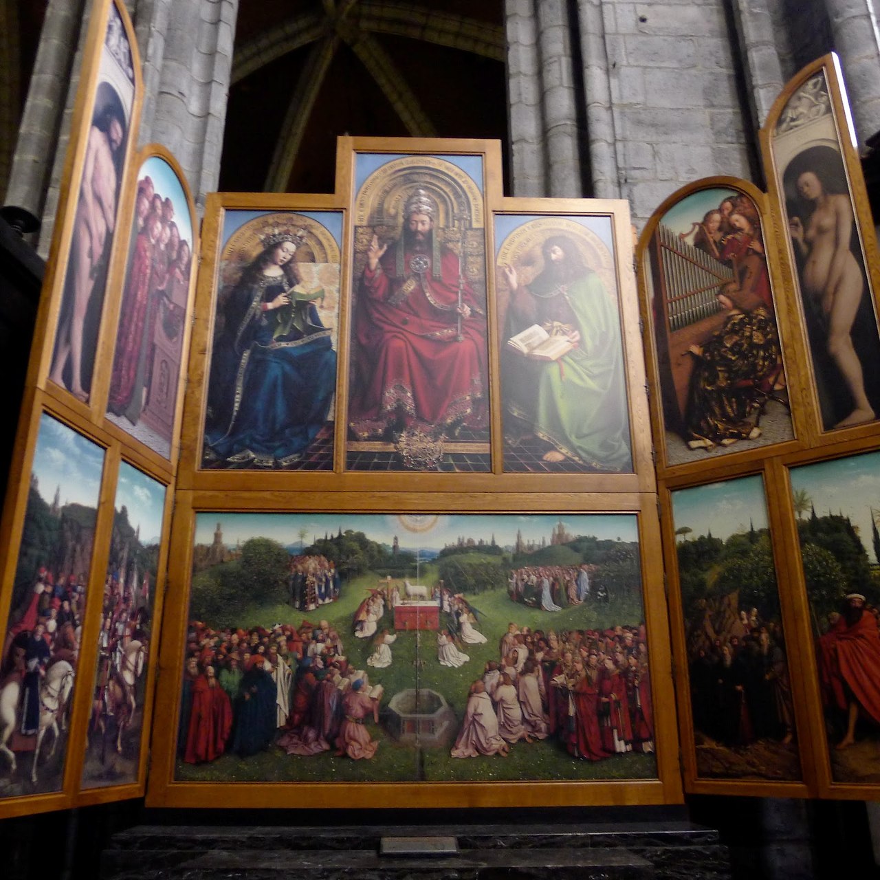 replica-of-the-ghent-altarpiece.jpg