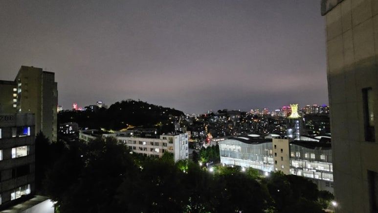 봅스트홀에서 바라본 야경.jpg