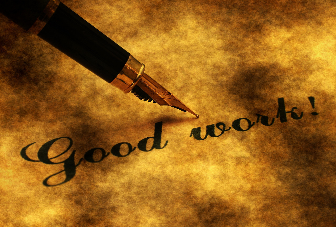 10574292_MotionElements_fountain-pen-on-good-work.jpg