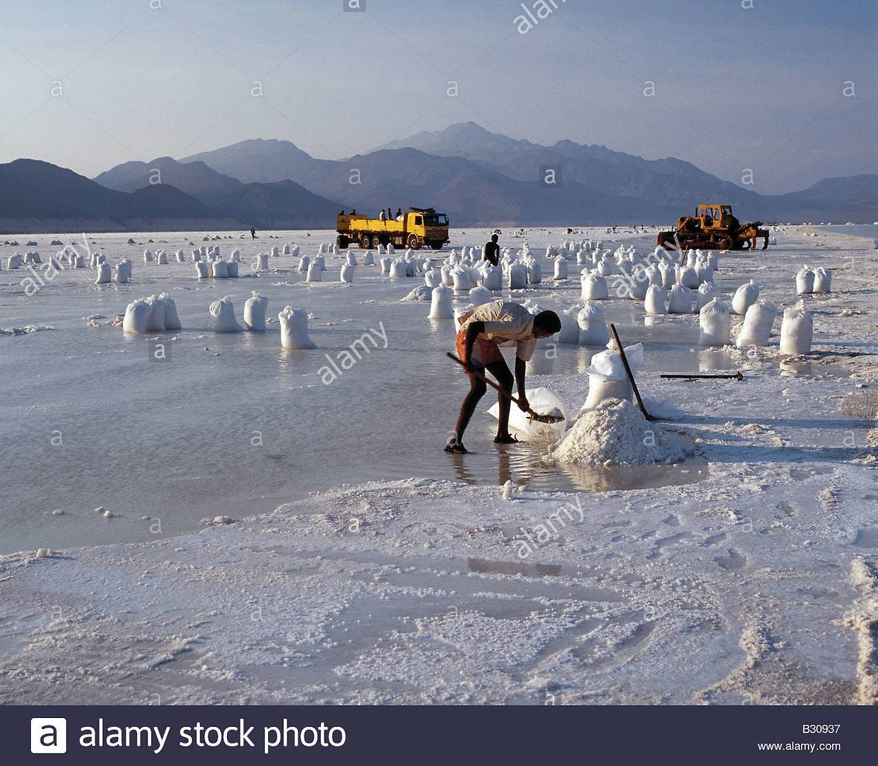 3. 레이크 아살.jpg