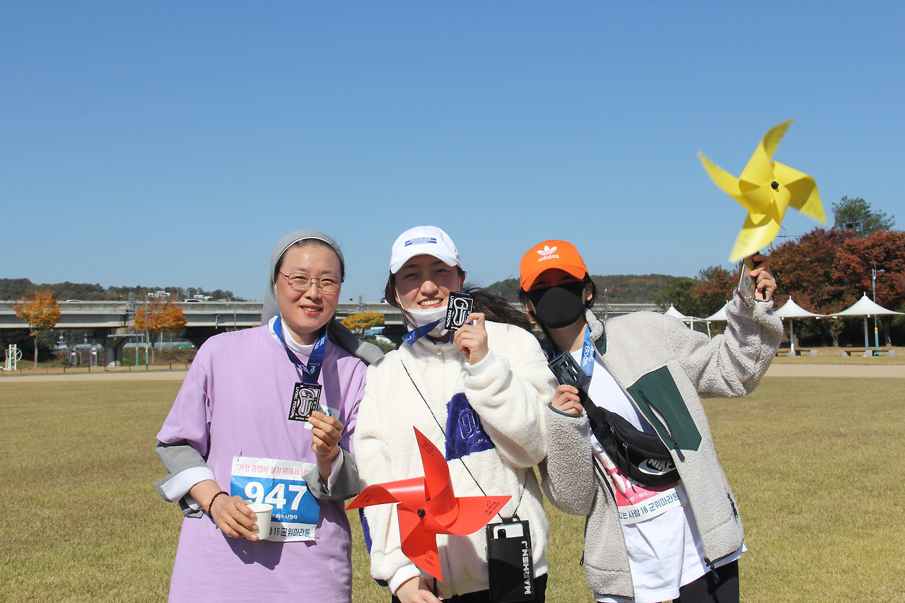 livingperson16 (65).jpg