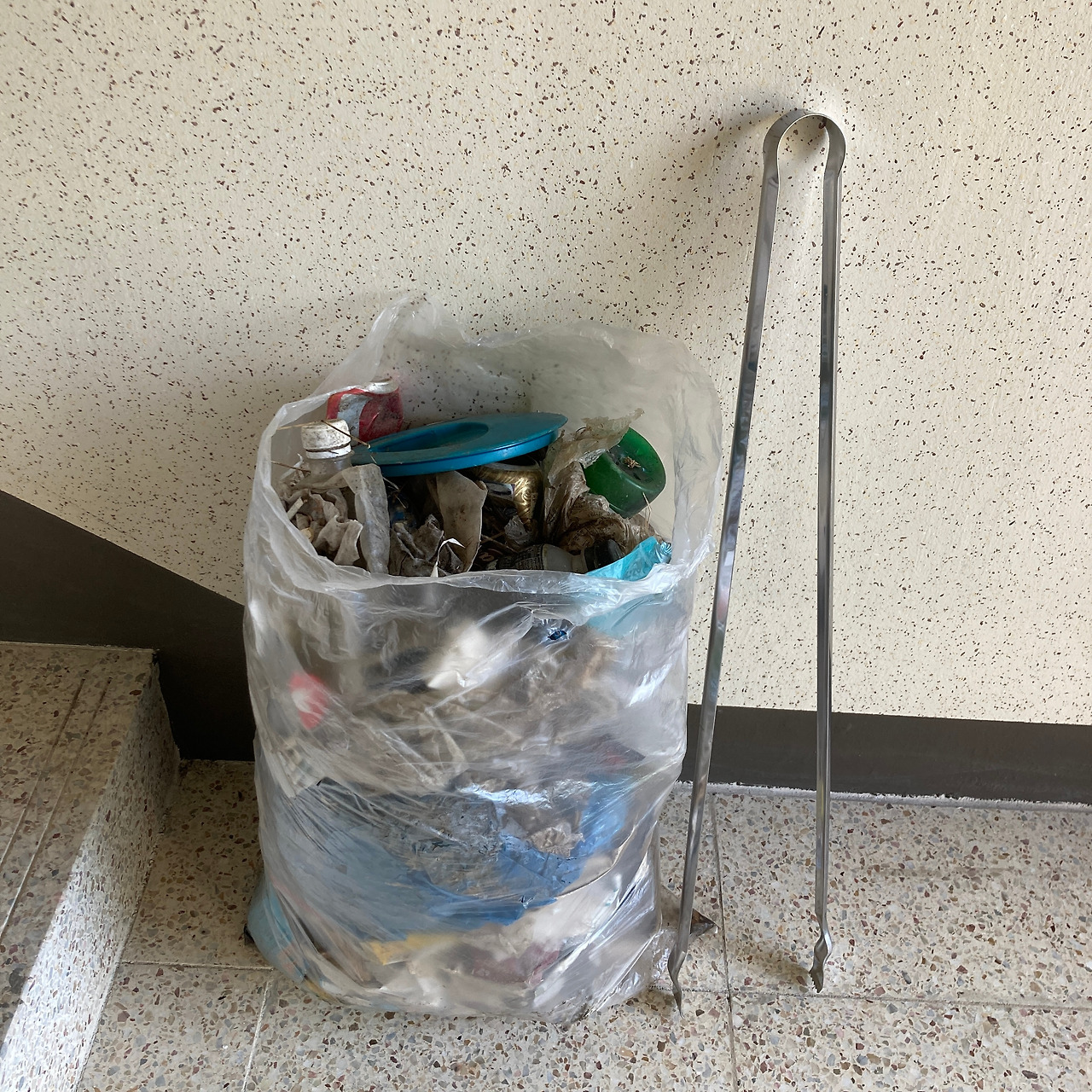 3. 첫날 주운 쓰레기 (1).jpg