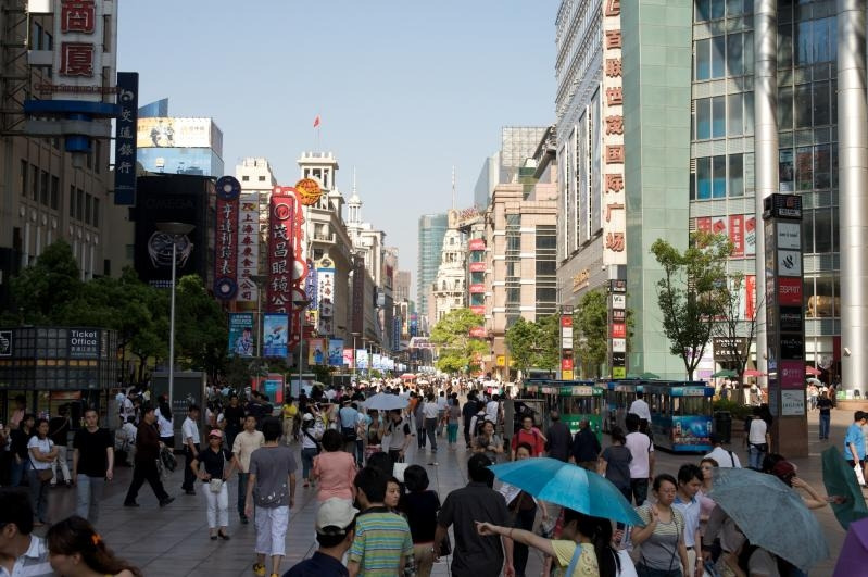 Nanjing_Road_南京路_(3918555617).jpg