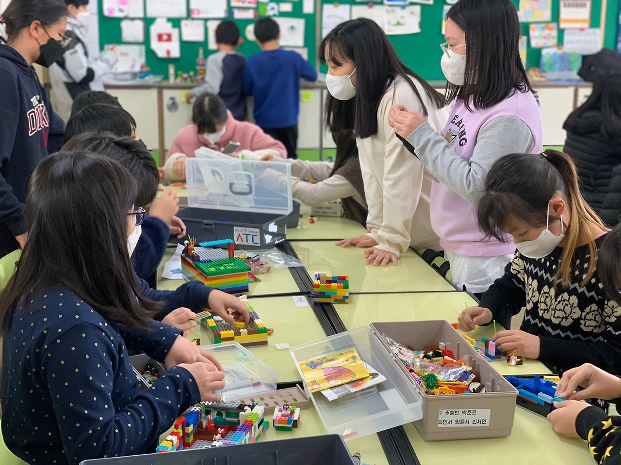 16. 각자의 마을 요소 나눔하기(성내초 이은서).jpg