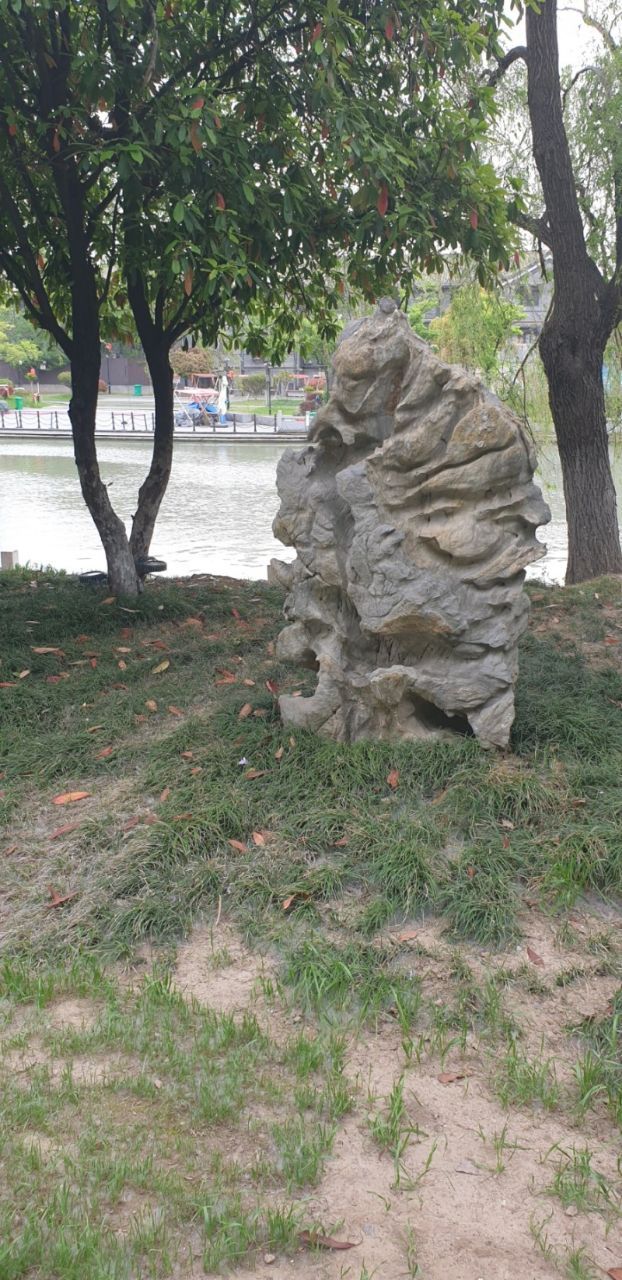 회안겅원 설치미술작품.jpg