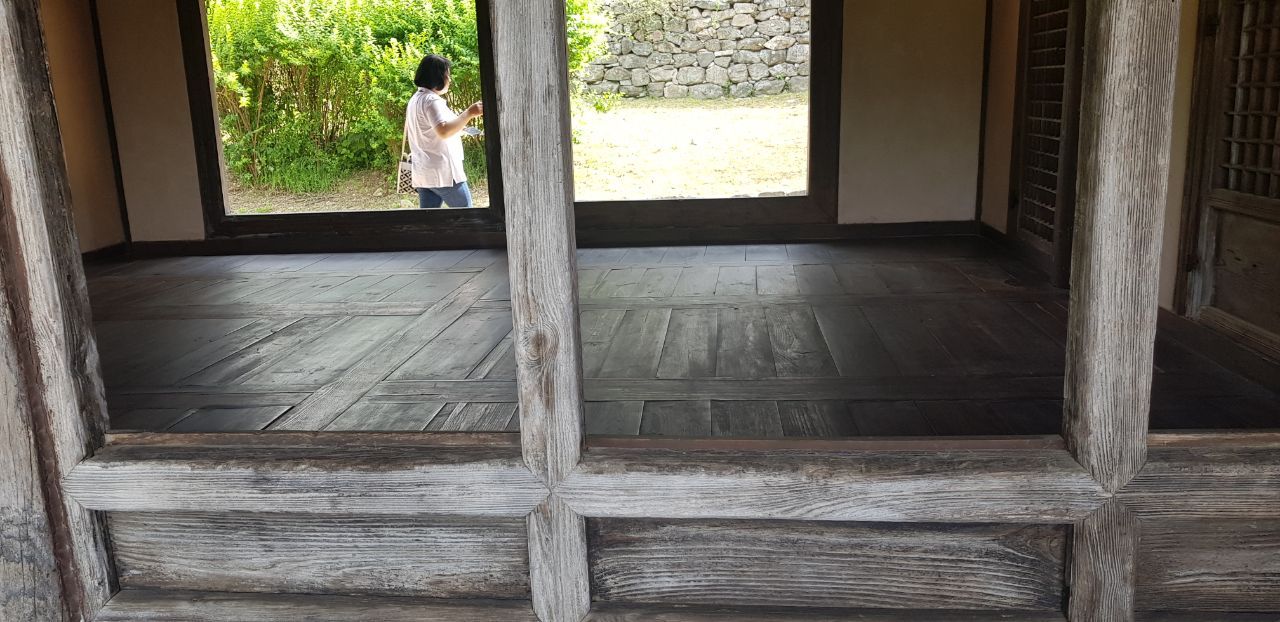 맹사성(두칸 대청마루 ).jpg