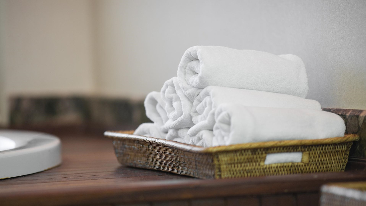 towel-g156a23eb4_1920.jpg