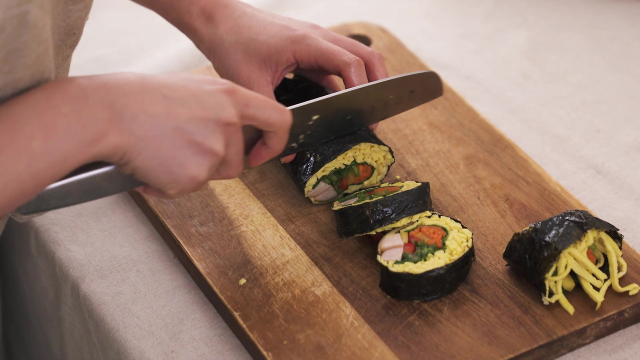 20.11.30 계란김밥 (자막X)_Moment3.jpg