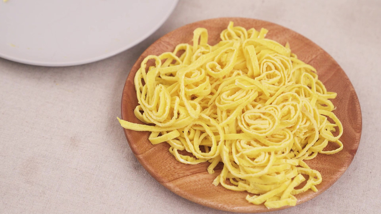 20.11.30 계란김밥 (자막X)_Moment.jpg