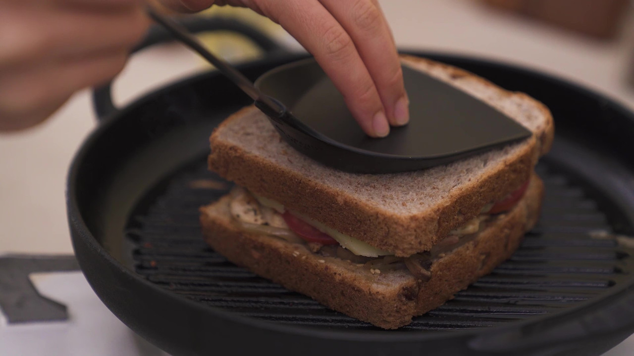 20.10.30 그릴드샌드위치 (자막X)(1)_Moment3.jpg