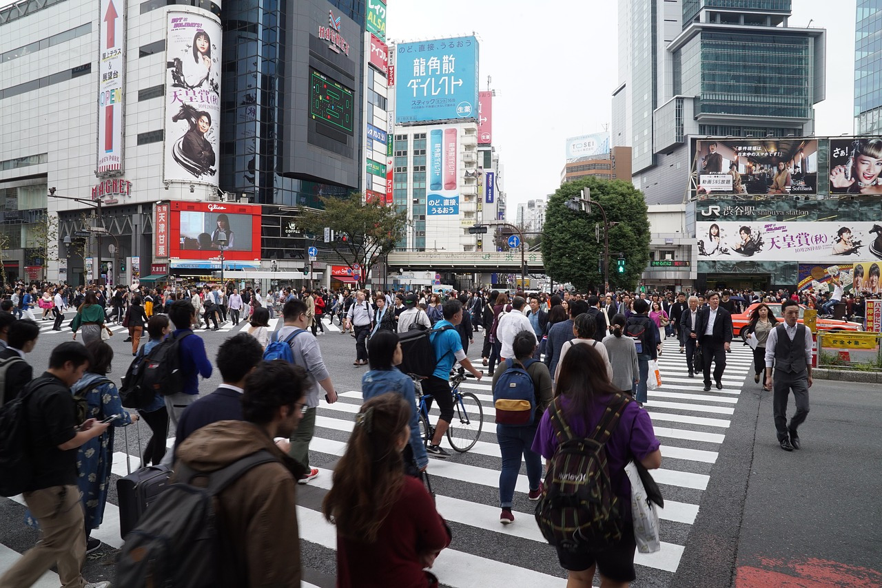 shibuya-crossing-gb2561b6ce_1280.jpg