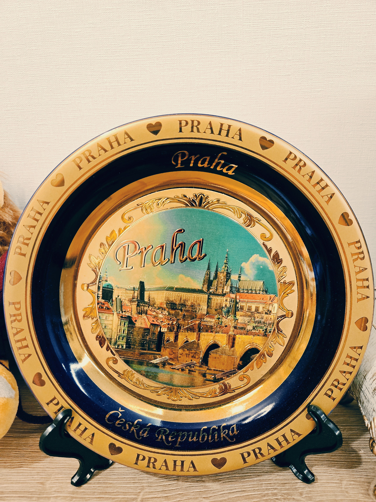 프라하 장식 접시.jpg