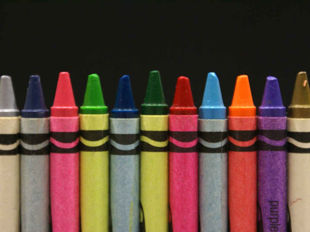 Colors - crayolas.jpg