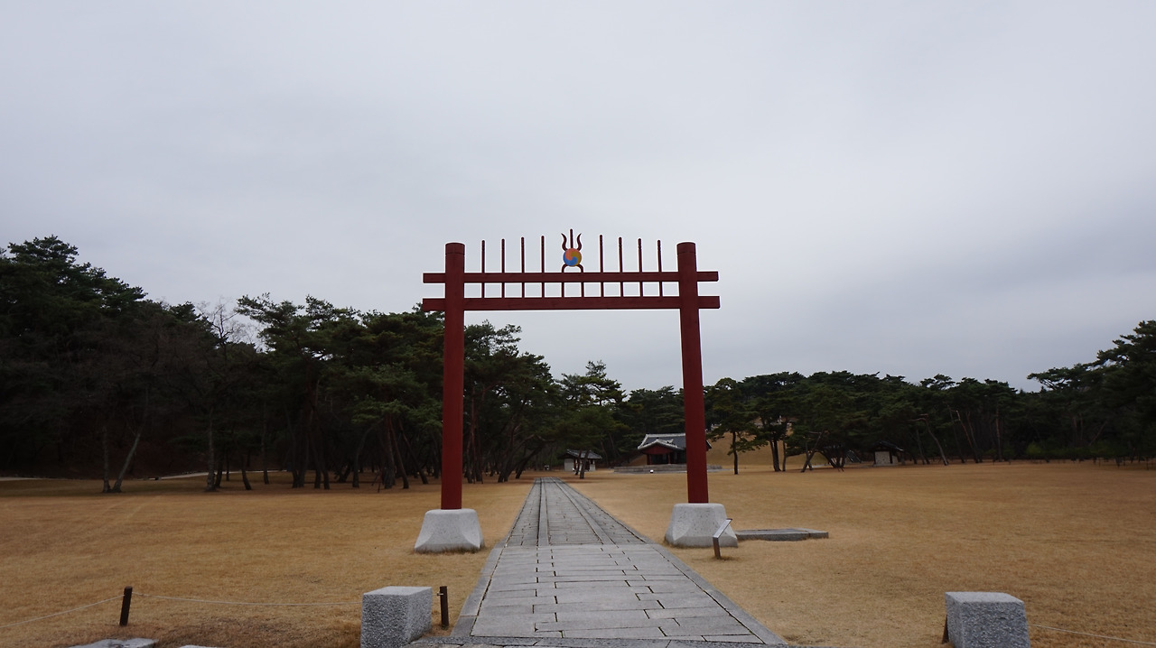 세종대왕_영릉_홍살문_(1).jpg